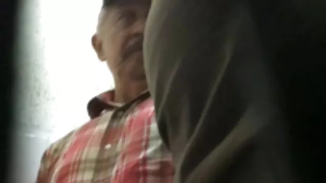 Cum მობილური სექსი on ლამაზი მოყვარული სახე